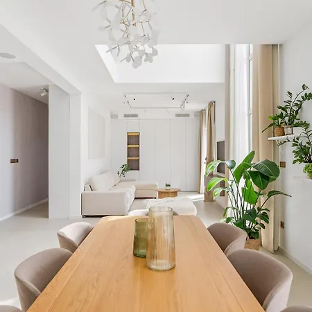 Veluri With 4 Bedrooms And Heated Pool Kastela