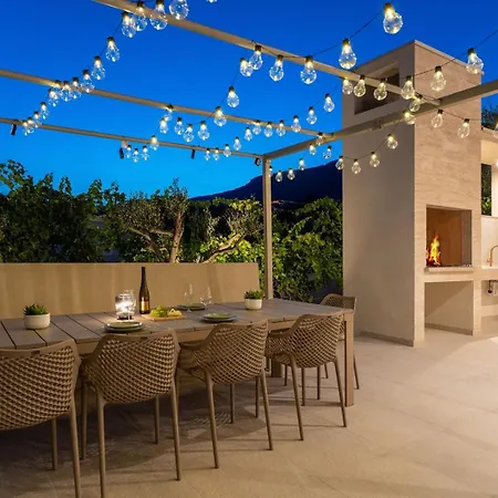 Veluri With 4 Bedrooms And Heated Pool *