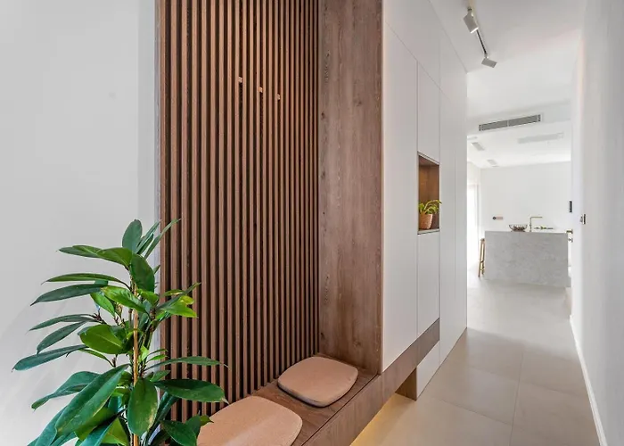 Veluri With 4 Bedrooms And Heated Pool Vila *