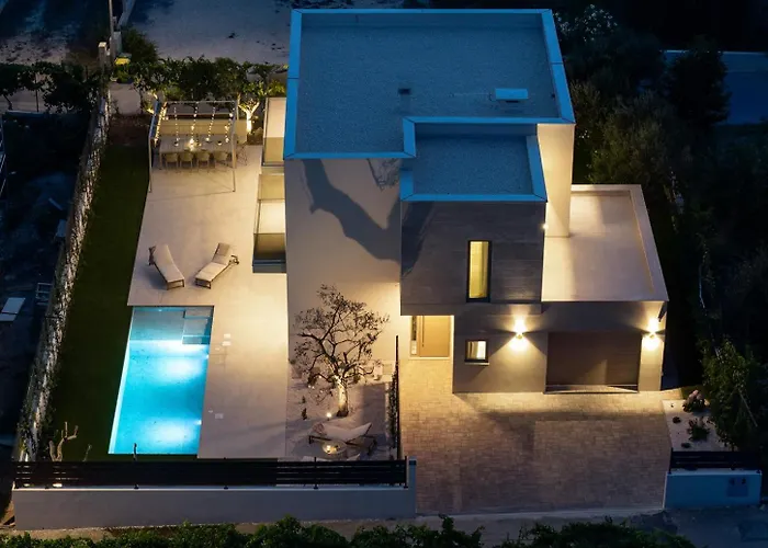 Veluri With 4 Bedrooms And Heated Pool *